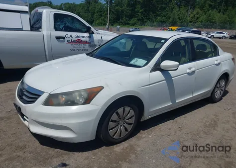 2011 Honda Accord 2.4 Lx из США, поврежденный, VIN 1HGCP2F33BA011935